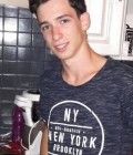 Встретьте Мужчинa : Quentin, 26 лет до Франция  Ville-au-Val